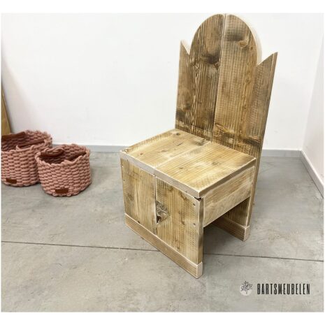 Kinderkaptafel steigerhout stoeltje