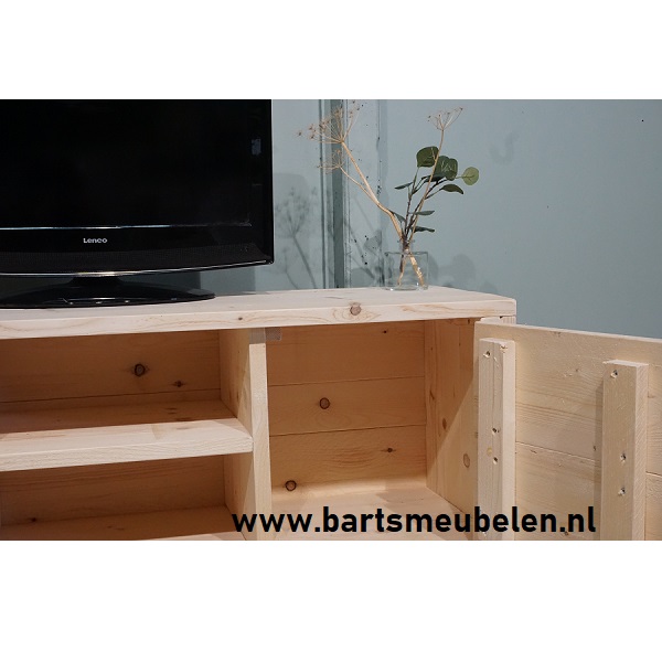 tv-meubel-remco-van-nieuw-steigerhout-1