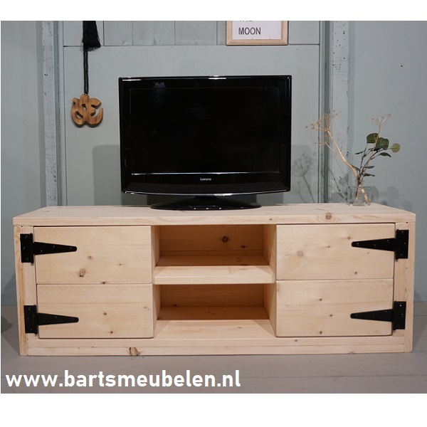 tv-meubel-remco-van-nieuw-steigerhout-2