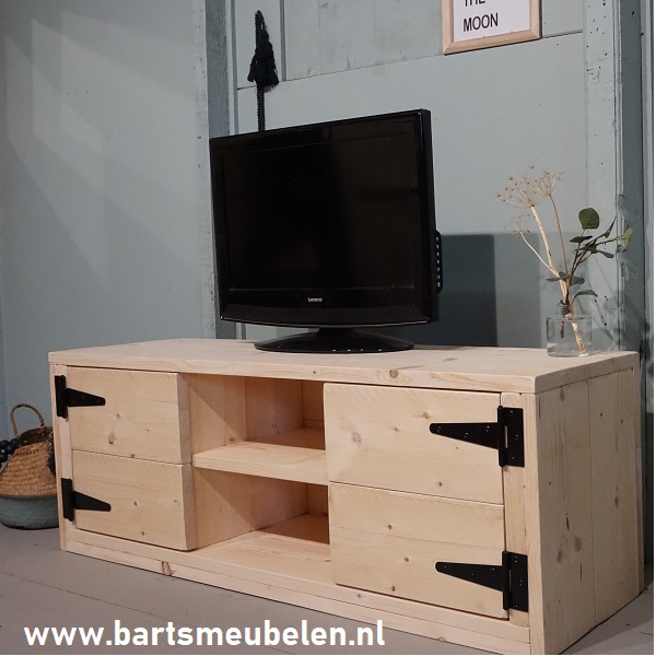 tv-meubel-remco-van-nieuw-steigerhout-3