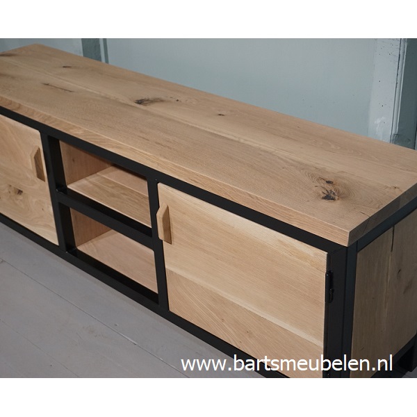 tv-meubel-eikenhout-en-staal-1.2