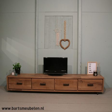 vintage-eikenhouten-tv-meubel-ivy.2
