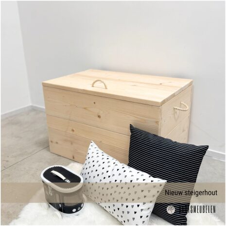 Steigerhouten speelgoedkist van nieuw steigerhout