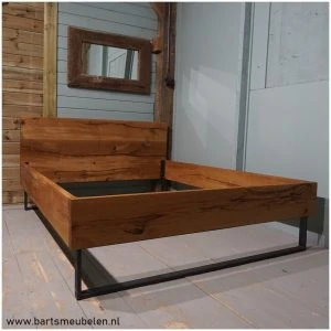 bed-rustiek-eikenhout-madelon.3