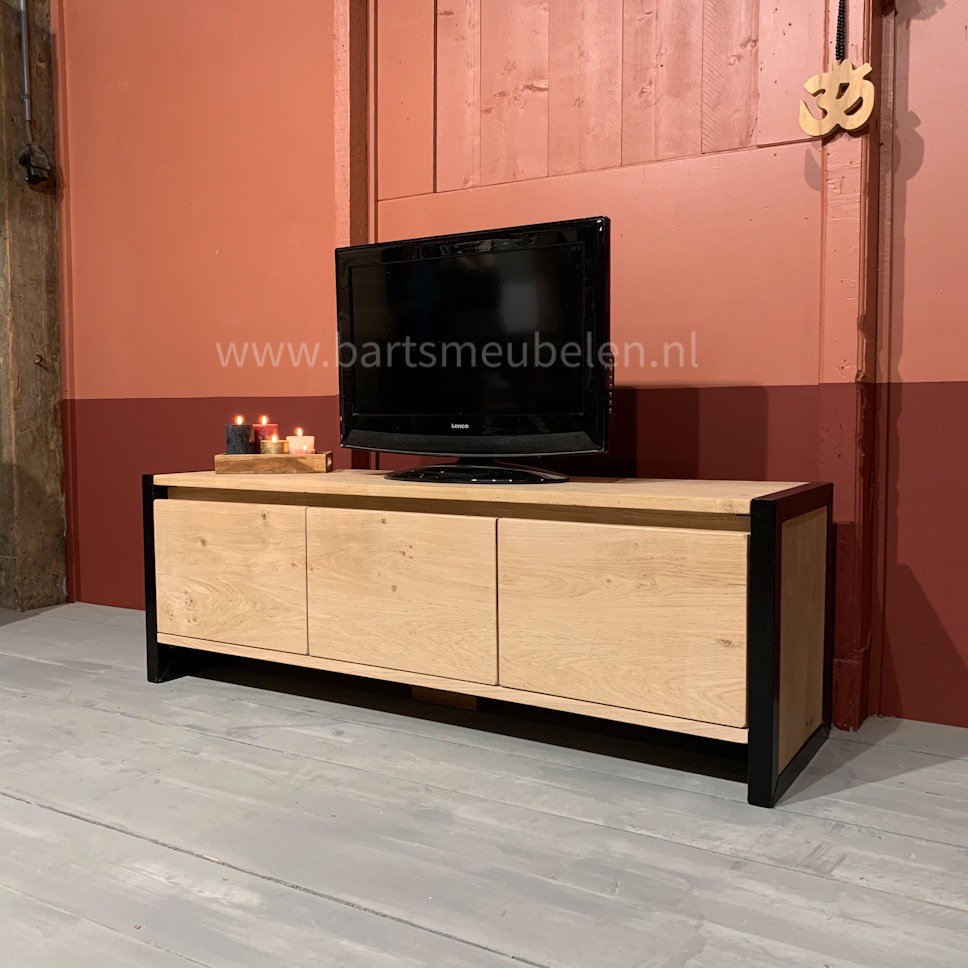 tv-meubel-eikenhout-en-staal-benjamin.7