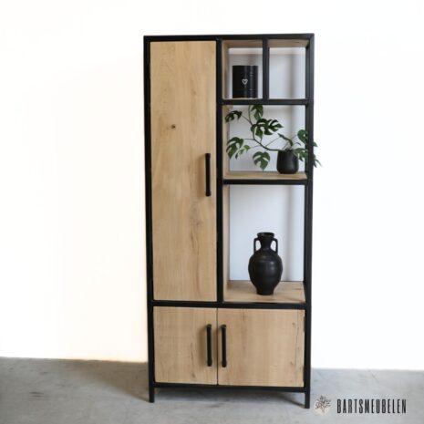 Industriële eikenhouten kast Jesper