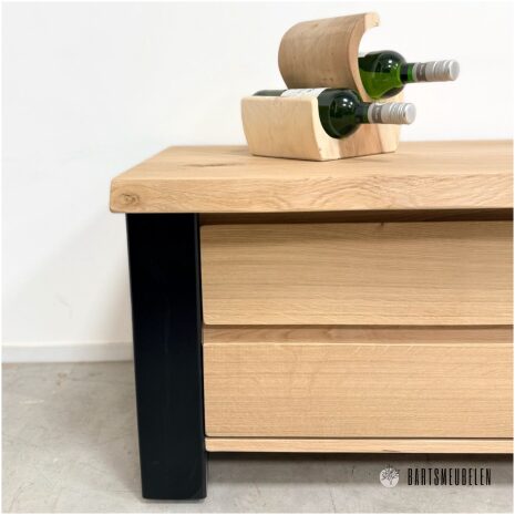 eiken boomstam tv meubel met staal Dante