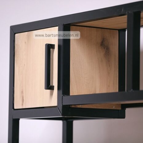 detail wandkast industrieel mick