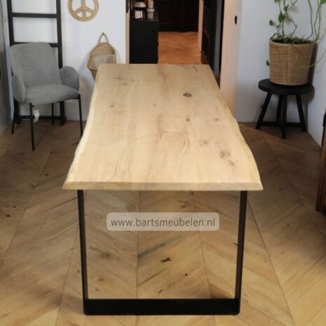 boomstam eettafel met u onderstel strip {40}