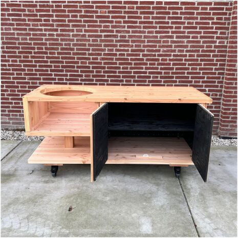 Buitenkeuken met latjes douglas hout opbergruimte