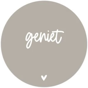 Muurcirkel beige met tekst Geniet