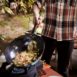 grill guru easy asia - sfeerplaatje wokpan in gebruik