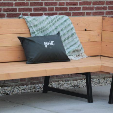 hoekbank douglas met stalen frame roosendaal detailfoto