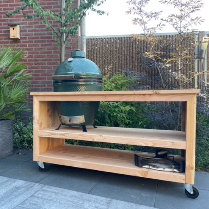 kamado-tafel-douglas-met-big-green-eggg