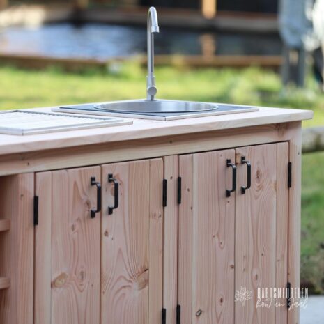 details Buitenkeuken hout Janine