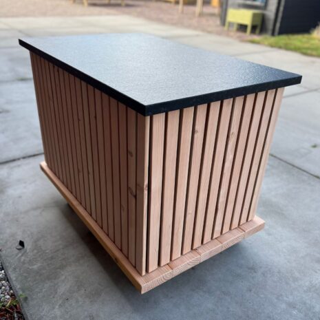 details Douglas tuinkast latjes met granieten blad