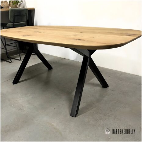 Eiken tafel Deens ovaal Zoey