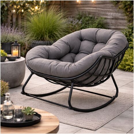 loung schommelstoel grijs cozy in de tuin